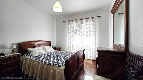 Andar de Moradia T2 com Sótão e Terraço - Bairro do Casal Novo, Caneças
