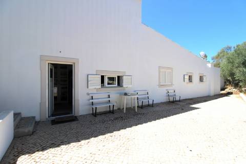 CASA T4 EM ZONA CAMPESTRE