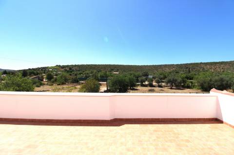 CASA T4 EM ZONA CAMPESTRE