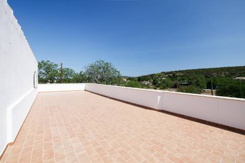 CASA T4 EM ZONA CAMPESTRE