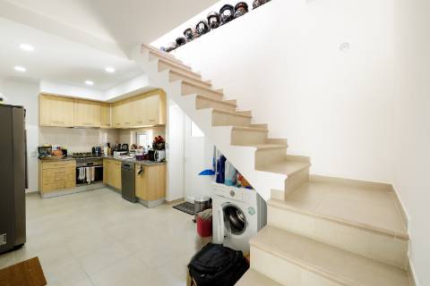 CASA T4 EM ZONA CAMPESTRE