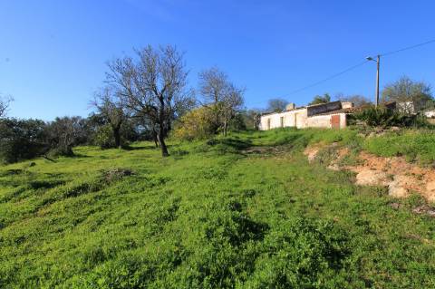 TERRENO MISTO COM 2 RUINAS, PECHÃO