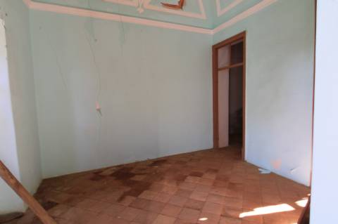 TERRENO MISTO COM 2 RUINAS, PECHÃO