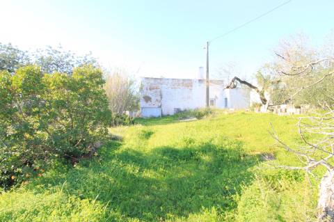 TERRENO MISTO COM 2 RUINAS, PECHÃO