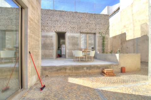 HABITAÇÃO MULTIFAMILIAR, CONJUNTO 3 MORADIAS CENTRO DE FARO