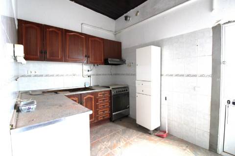 MORADIA TRADICIONAL 2 PISOS, BAIXA OLHÃO