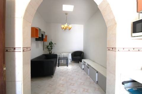 MORADIA, T4, BAIXA OLHÃO