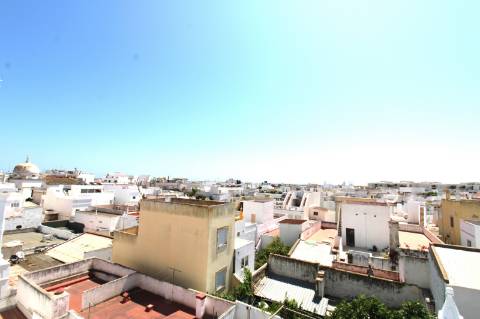 MORADIA, T4, BAIXA OLHÃO