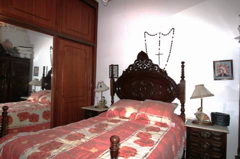 MORADIA, T4, BAIXA OLHÃO