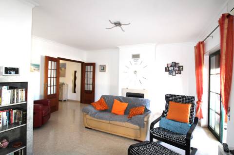 Apartmento T2, Baixa Olhão, Arrendar