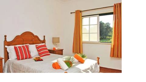 MORADIA ISOLADA, PISCINA, ALVOR