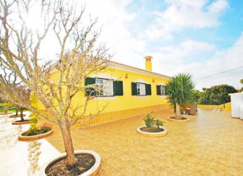 MORADIA ISOLADA, PISCINA, ALVOR