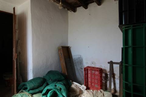 MORADIA PARA RECUPERAR, MONCARAPACHO E FUSETA