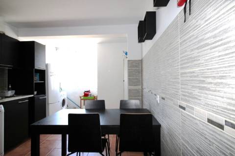APARTAMENTO T2, BOAS ÁREAS, GARAGEM, FARO.