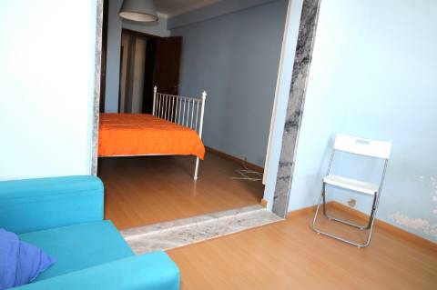 APARTAMENTO T2, BOAS ÁREAS, GARAGEM, FARO.