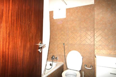 APARTAMENTO T2, BOAS ÁREAS, GARAGEM, FARO.