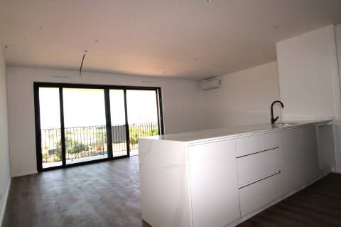 APARTAMENTO NOVO, T2, PISCINA, GARAGEM, OLHÃO