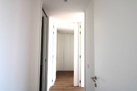 APARTAMENTO NOVO, T2, PISCINA, GARAGEM, OLHÃO