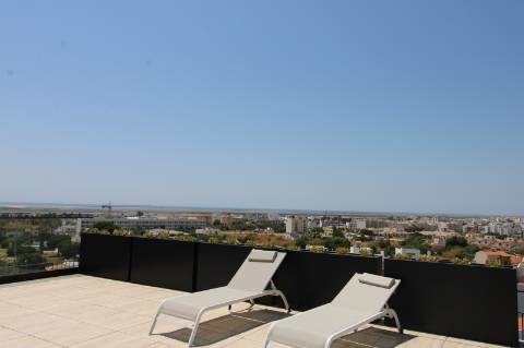 APARTAMENTO NOVO, T2, PISCINA, GARAGEM, OLHÃO