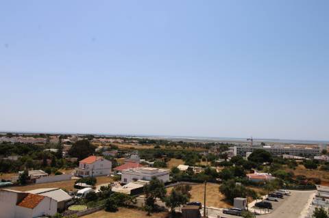 APARTAMENTO NOVO, T2, PISCINA, GARAGEM, OLHÃO