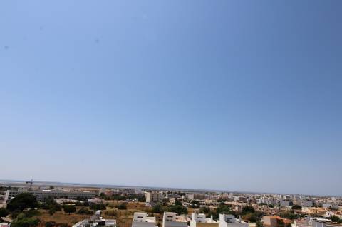 APARTAMENTO NOVO, T2, PISCINA, GARAGEM, OLHÃO