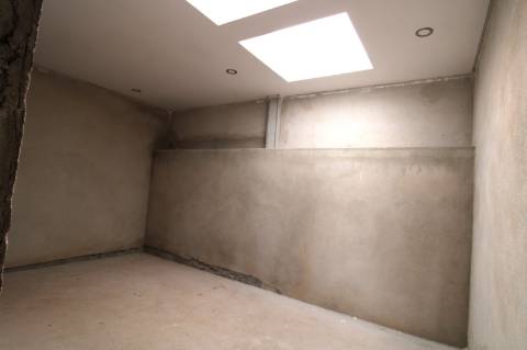 Moradia V3 com 2 anexos para recuperar - Olhão