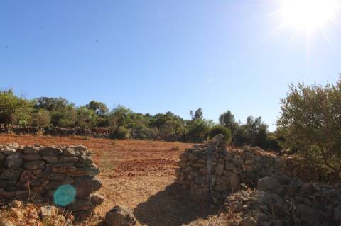 Terreno Rústico de 1800m2