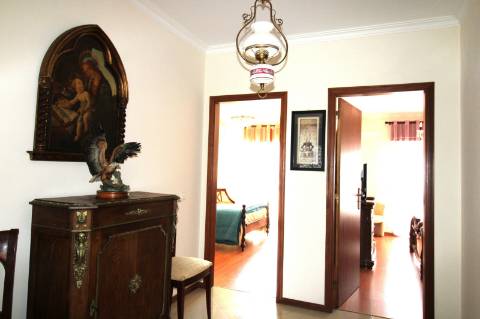 Apartamento para arrendamento anual, T4, Baixa Olhão.