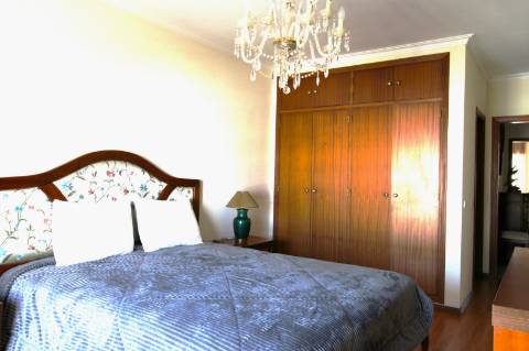 Apartamento para arrendamento anual, T4, Baixa Olhão.