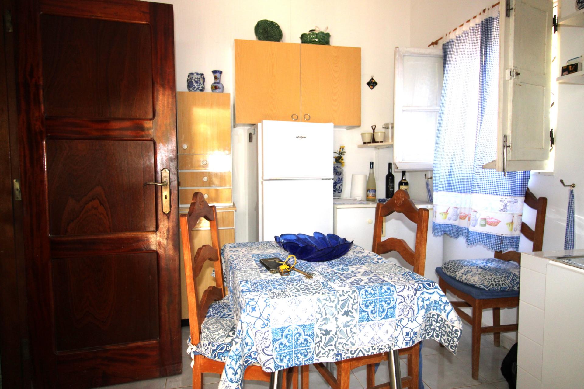 MORADIA TRADICIONAL, T3, ISOLADA, ESTOI, FARO.