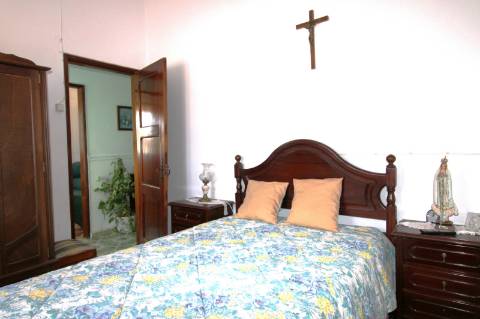 MORADIA TRADICIONAL, T3, ISOLADA, ESTOI, FARO.