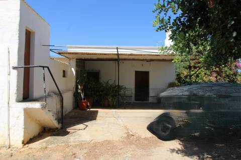 MORADIA TRADICIONAL, T3, ISOLADA, ESTOI, FARO.