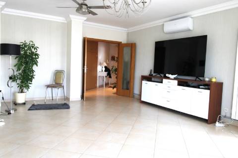 EXCELENTE APARTAMENTO-T3 -BOAS ÁREAS-CENTRO OLHÃO