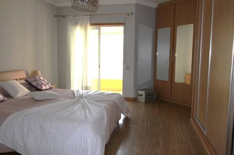 EXCELENTE APARTAMENTO-T3 -BOAS ÁREAS-CENTRO OLHÃO