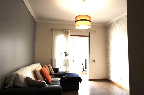 EXCELENTE APARTAMENTO-T3 -BOAS ÁREAS-CENTRO OLHÃO