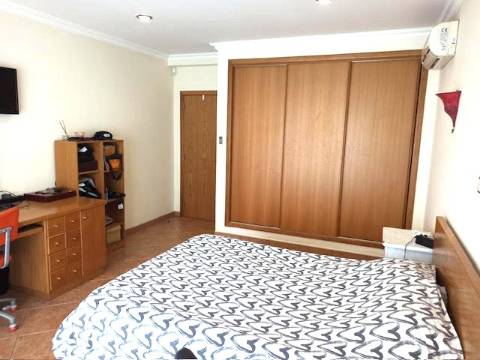 MORADIA T5, ISOLADA, MONCARAPACHO E FUSETA