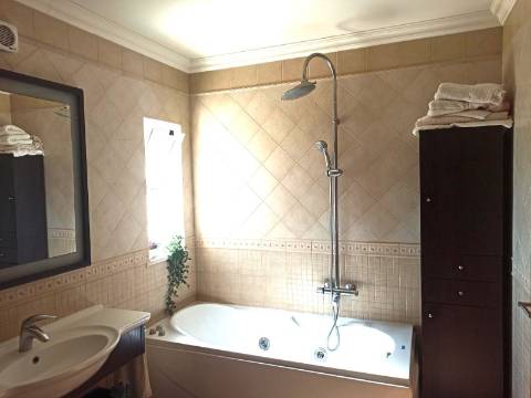 MORADIA T5, ISOLADA, MONCARAPACHO E FUSETA