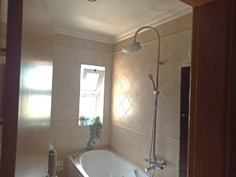 MORADIA T5, ISOLADA, MONCARAPACHO E FUSETA