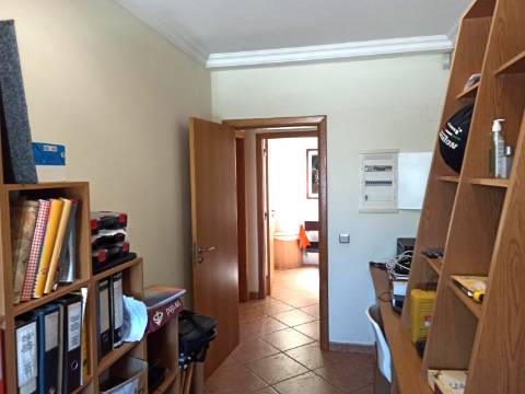 MORADIA T5, ISOLADA, MONCARAPACHO E FUSETA