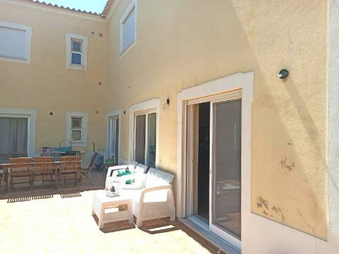 MORADIA T5, ISOLADA, MONCARAPACHO E FUSETA