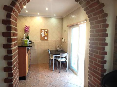 MORADIA T5, ISOLADA, MONCARAPACHO E FUSETA