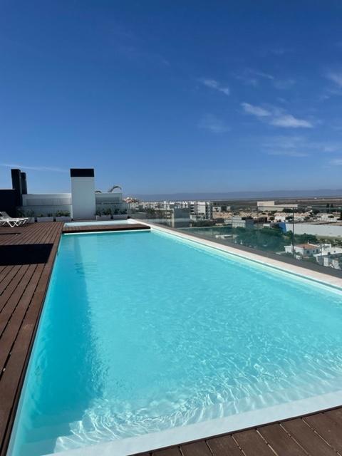 Apartamento Arrendar, anual, T1, Lux Garden Faro