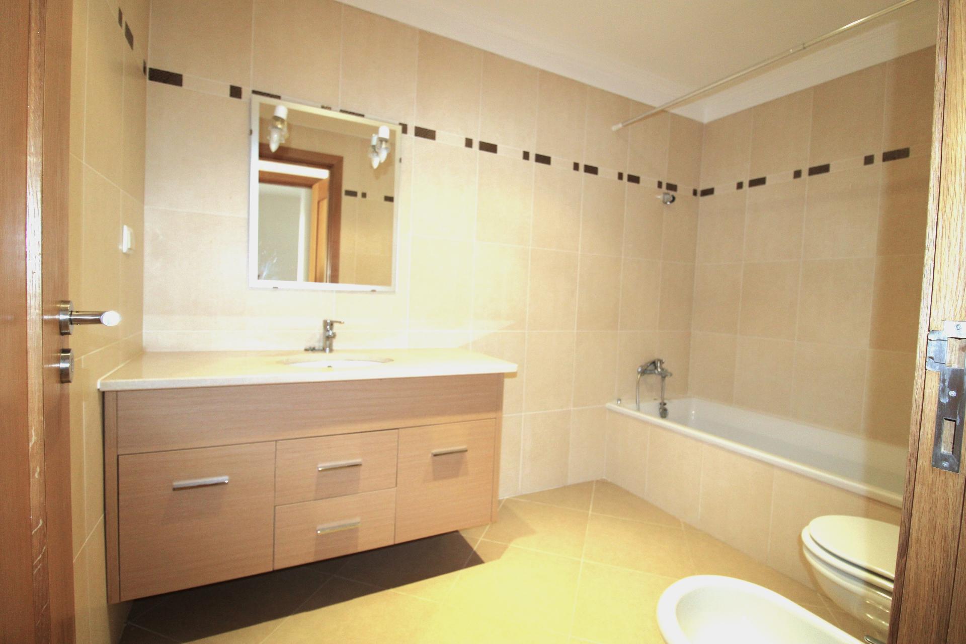 EXCELENTE APARTAMENTO T3- OLHÃO