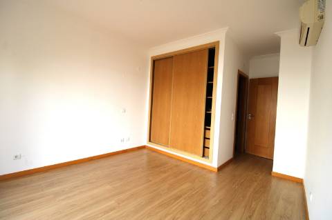 EXCELENTE APARTAMENTO T3- OLHÃO