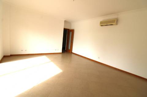 EXCELENTE APARTAMENTO T3- OLHÃO