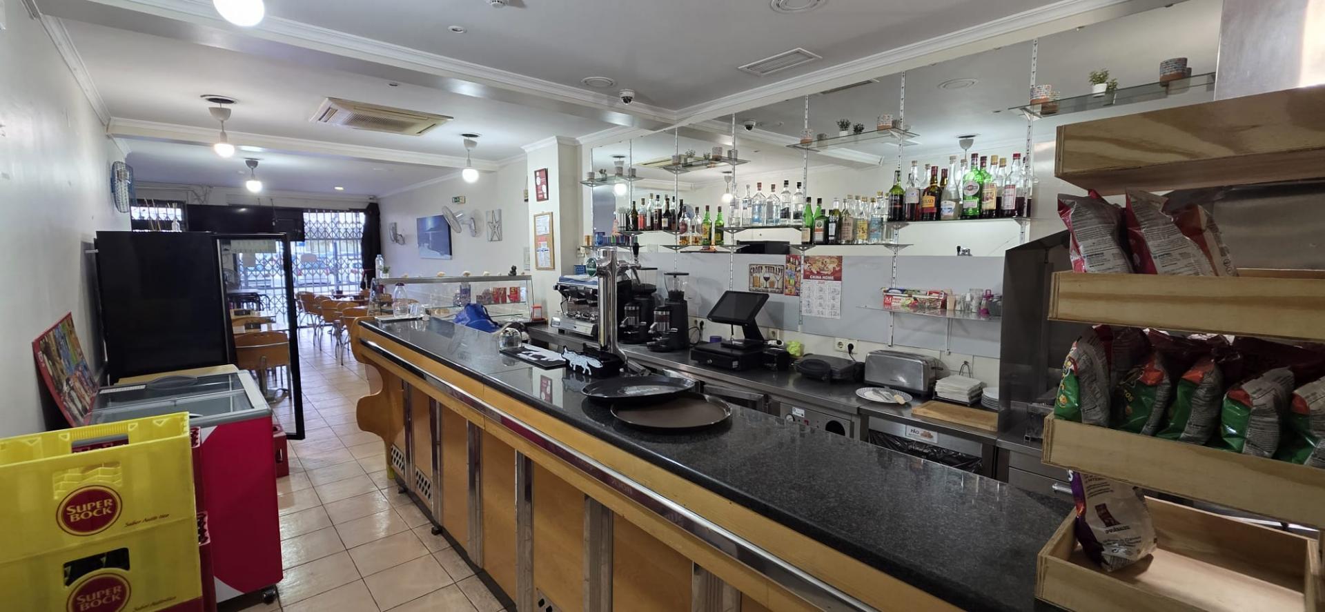 Trespasse Com Arrendamento- Snack Bar - Localização