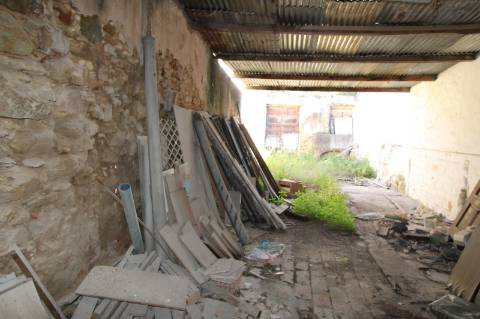 Propriedade com Elevado Potencial de Desenvolvimento no Centro de Olhão