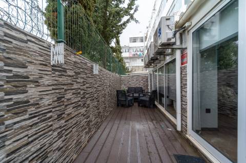 Apartamento T2 renovado em Olhão