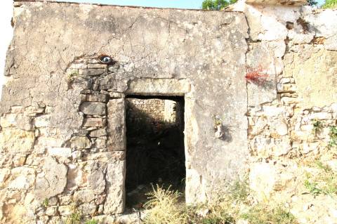 **Terreno Misto com Vários Artigos em Estoi - Faro**
