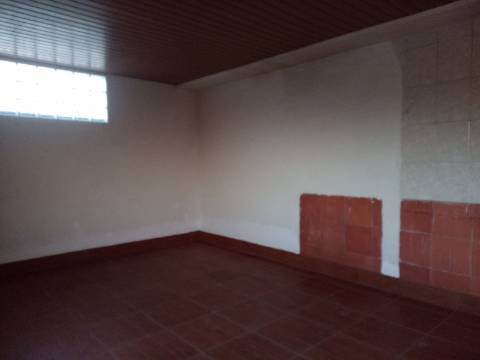 Espaço comercial para venda em Bustos